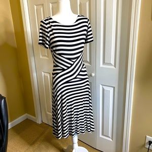 Sweet airy black and white stripes size 10 dress